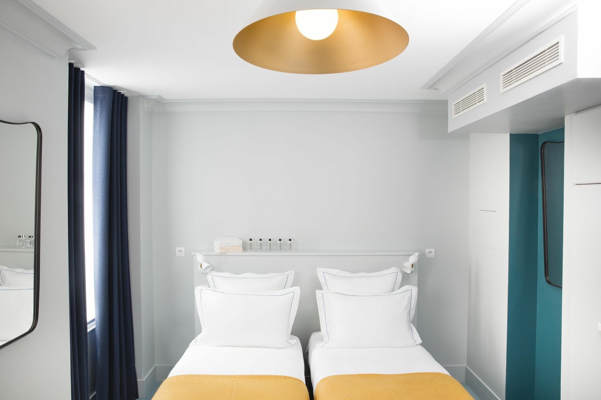 Hotel Celeste Batignolles Montmartre Paris Bagian luar foto