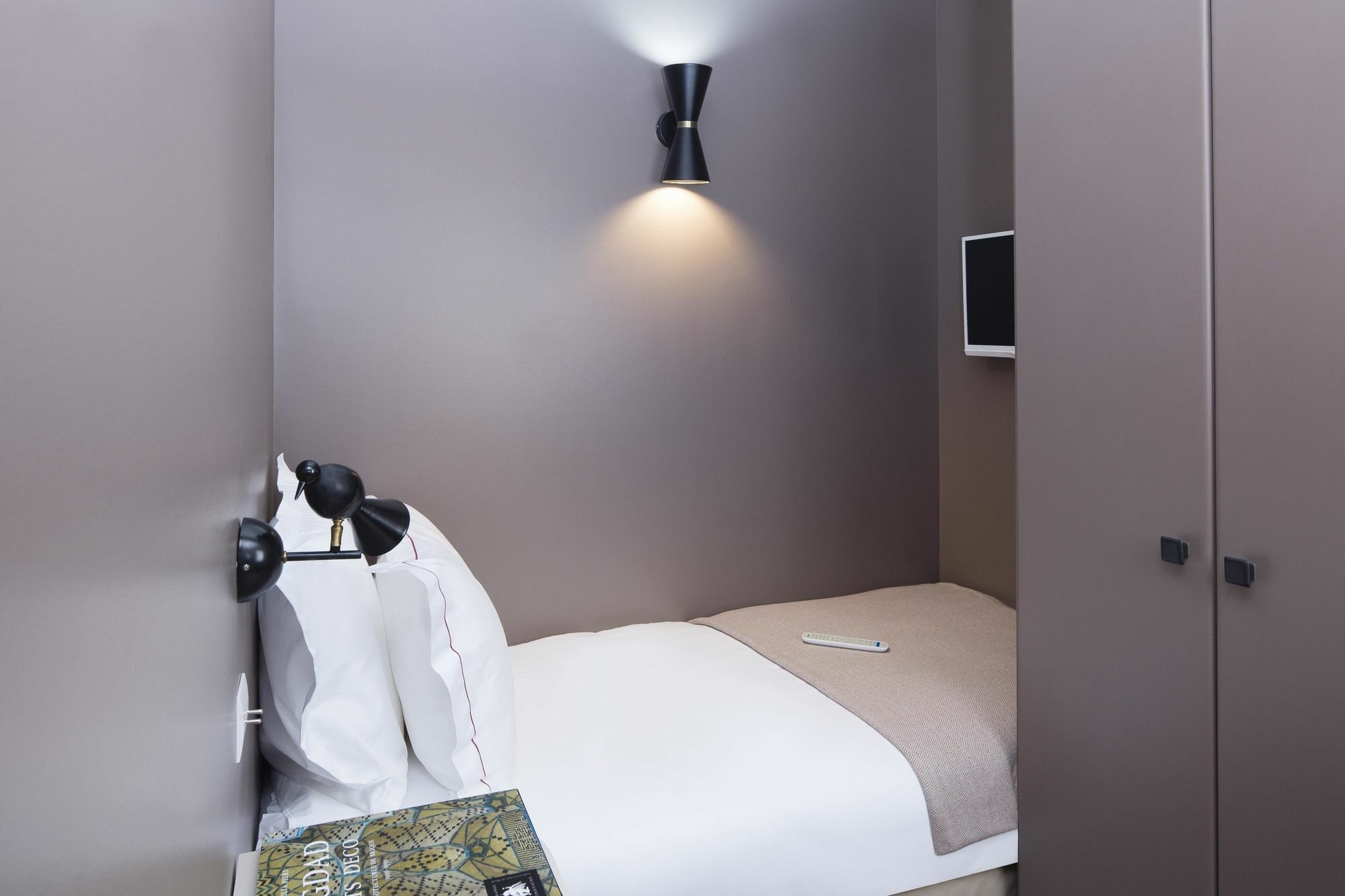 Hotel Celeste Batignolles Montmartre Paris Bagian luar foto