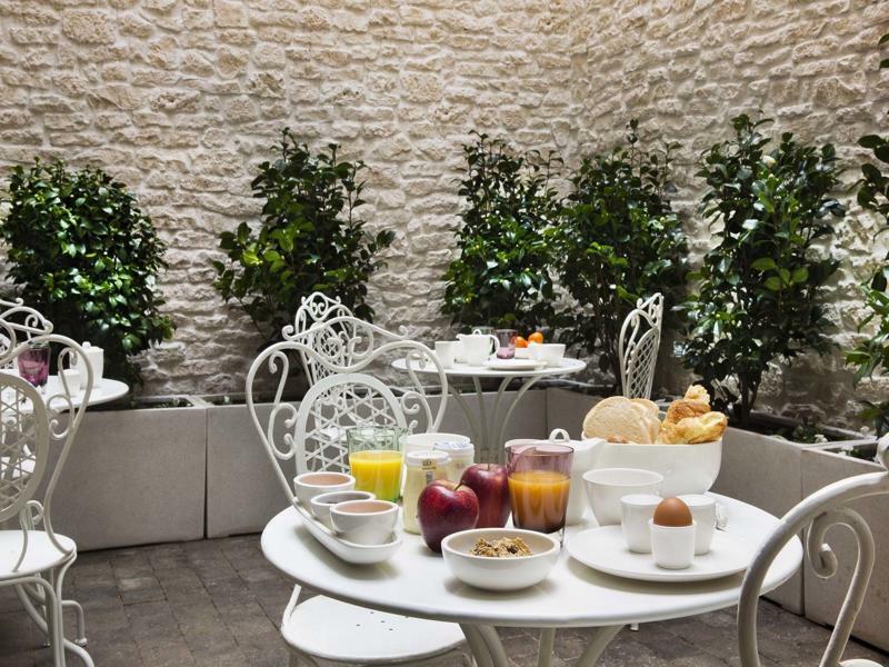 Hotel Celeste Batignolles Montmartre Paris Bagian luar foto